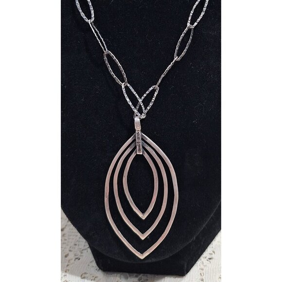EUC Silpada Marquise Silver Pendant Necklace/Retired and Rare Find! - Picture 2 of 5